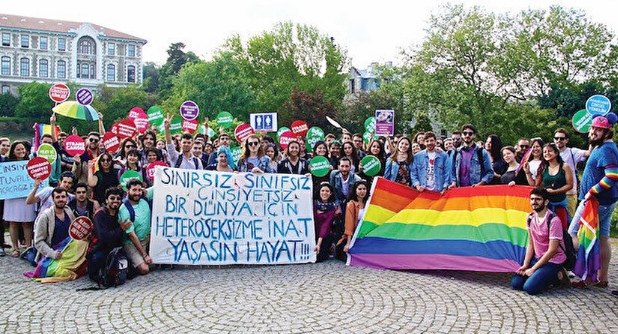 Üniversiteye LGBT kuşatması                   