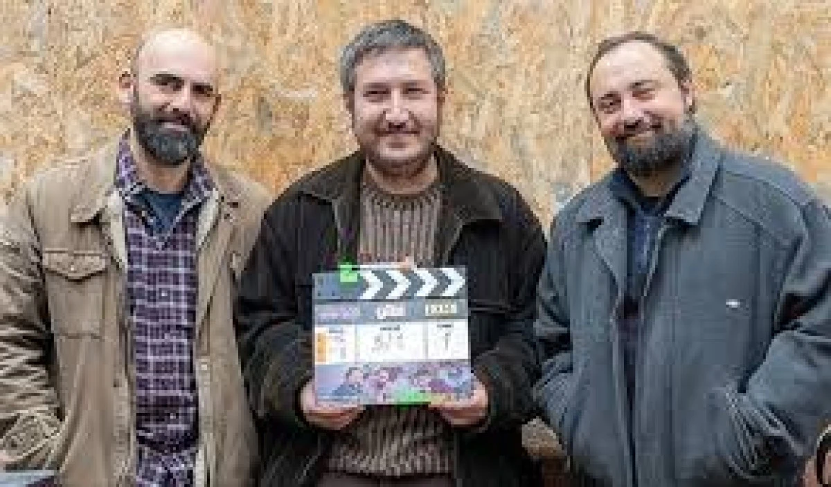 Ünlü müzik grubunun vokalistinden acı haber! Komaya girdi! İşte son hali