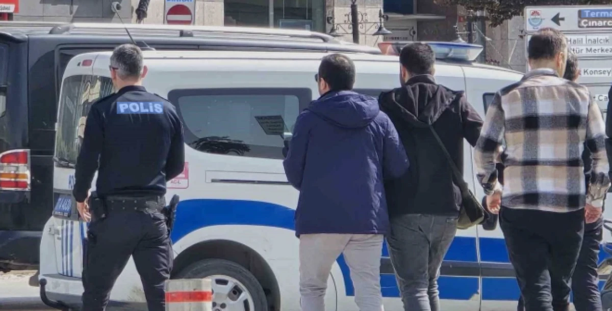 Yalova&rsquo;da izinsiz fotoğraf &ccedil;eken şahsa meydan dayağı