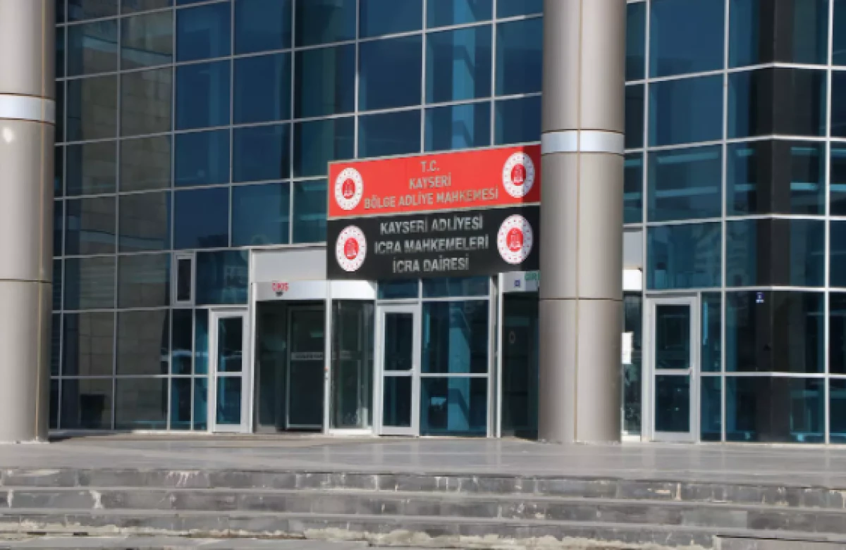 Yaptıramadığı 12 dişi i&ccedil;in icralık oldu!        