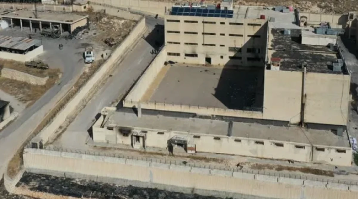 YPG&rsquo;lilerin hakim olduğu koğuşlarda yangın! İsyan &ccedil;ıkan cezaevinde 7 mahkum can verdi